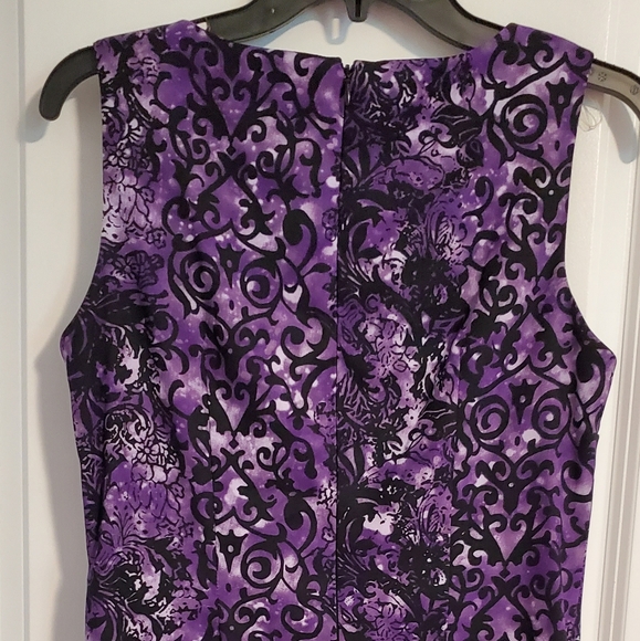 Beautiful Purple Abstract Dress - Picture 3 of 4
